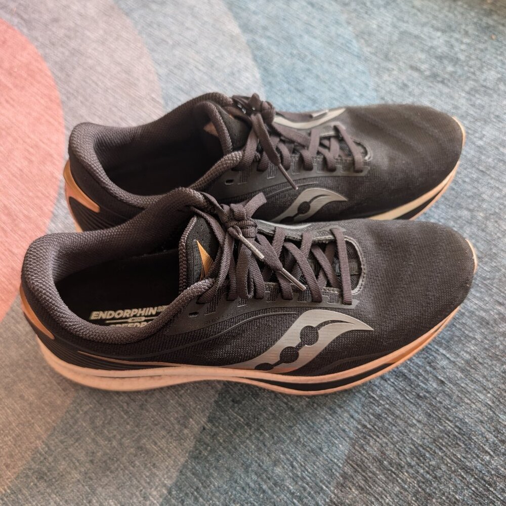 Saucony Endorphin Speed Black/Gold - Men's Size 9.5 D